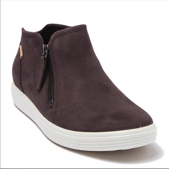 ecco soft 7 mid top sneaker